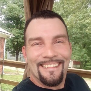 Meet your Posher, Dustin